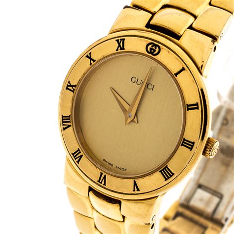 ladies gold gucci watches.